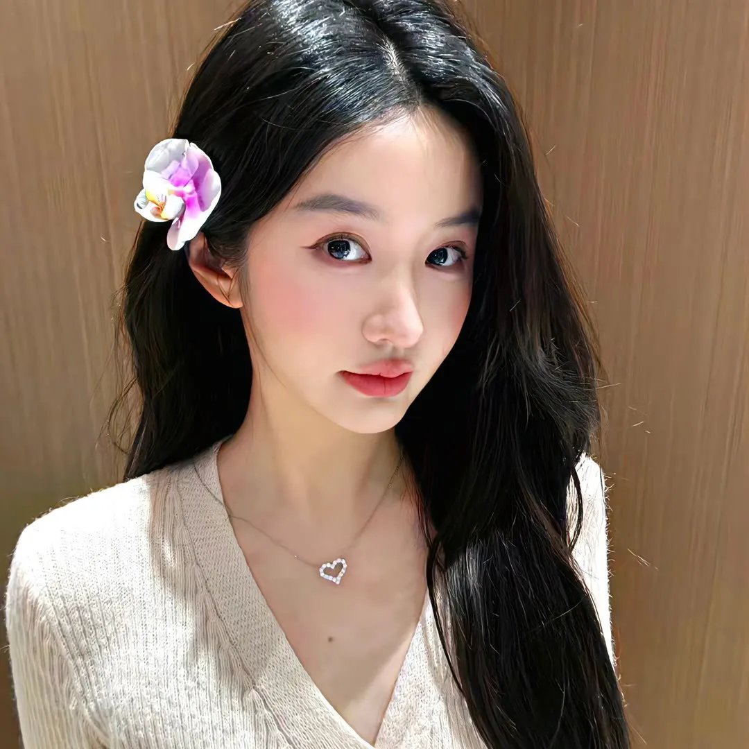 9顶假发的女孩
